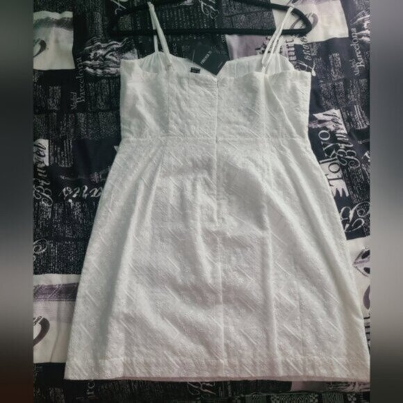 FOREVER 21 Twee Coquette White Eyelet Ladies Mini Dress size LARGE - Picture 5 of 9
